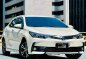 Sell White 2018 Toyota Corolla altis in Makati-1