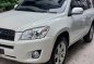 White Toyota Rav4 2011 for sale in Automatic-9