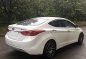 White Hyundai Elantra 2012 for sale in Manual-5