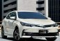 Sell White 2018 Toyota Corolla altis in Makati-0