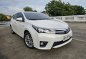 Sell Pearl White 2014 Toyota Corolla altis in Las Piñas-0