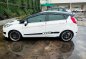 White Ford Fiesta 2015 for sale in Automatic-4