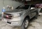 Selling White Ford Everest 2018 in Quezon City-4