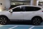 White Honda Cr-V 2018 for sale in Parañaque-4