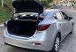 Selling White Mazda 3 2017 in Manila-3