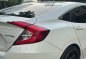 White Honda Civic 2018 for sale in Manila-3