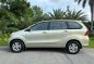 Selling White Toyota Avanza 2013 in Las Piñas-2