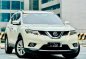 Selling White Nissan X-Trail 2015 in Makati-1