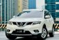 Selling White Nissan X-Trail 2015 in Makati-2