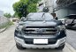 Selling White Ford Everest 2016 in Bacoor-0