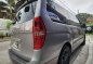 Selling White Hyundai Starex 2016 in Manila-3