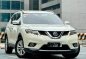 Selling White Nissan X-Trail 2015 in Makati-2