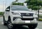 Selling White Toyota Fortuner 2016 in Makati-0