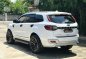 Selling White Ford Everest 2019 in Manila-3