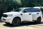 Selling White Ford Everest 2019 in Manila-2