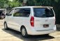 Selling White Hyundai Grand starex 2018 in Manila-3