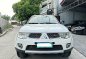 Selling White Mitsubishi Montero 2013 in Bacoor-4