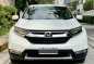 Selling White Honda Cr-V 2018 in Manila-1