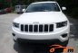 White Jeep Grand Cherokee 2014 SUV / MPV for sale in Manila-3