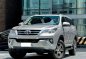 Selling White Toyota Fortuner 2020 in Makati-2