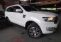 Selling White Ford Everest 2018 in Manila-1