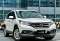 Sell White 2015 Honda Cr-V in Makati-0