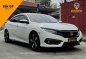 Silver Honda Civic 2018 for sale in Automatic-7