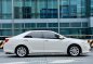 White Toyota Camry 2014 for sale in Automatic-4
