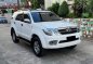 Selling White Toyota Fortuner 2006 in Bacoor-3