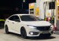 Selling White Honda Civic 2019 in Manila-2