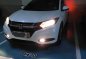 White Honda Hr-V 2017 for sale in Automatic-8