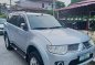 Selling White Mitsubishi Montero 2012 in Quezon City-1