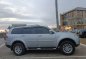 Selling White Mitsubishi Montero 2012 in Quezon City-6
