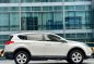 White Toyota Rav4 2013 for sale in Automatic-7