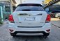 White Chevrolet Trax 2018 for sale in Automatic-5