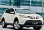 Selling White Toyota Rav4 2013 in Makati-5