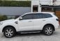 White Ford Everest 2018 for sale in Automatic-2