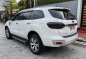 White Ford Everest 2018 for sale in Automatic-3