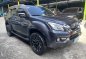 White Isuzu Mu-X 2017 for sale in Automatic-2