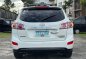 White Hyundai Santa Fe 2012 for sale in Automatic-4