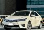 White Toyota Corolla altis 2014 for sale in Makati-2