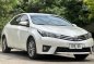 White Toyota Corolla altis 2015 for sale in Las Piñas-0