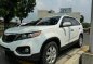 Selling White Kia Sorento 2017 in Manila-1