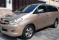 Selling White Toyota Innova 2006 in Quezon City-0