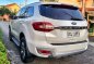 Selling White Ford Everest 2016 in Manila-6