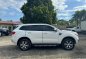 Selling White Ford Everest 2017 in Manila-4