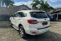 Selling White Ford Everest 2017 in Manila-5