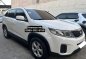 White Kia Sorento 2014 for sale in Mandaue-0