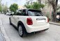 White Mini Cooper 5-Door 2017 for sale in Automatic-4