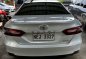 Selling Pearl White Toyota Camry 2019 in Pasig-3